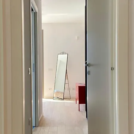 Modern With - Gym And Pool Milan